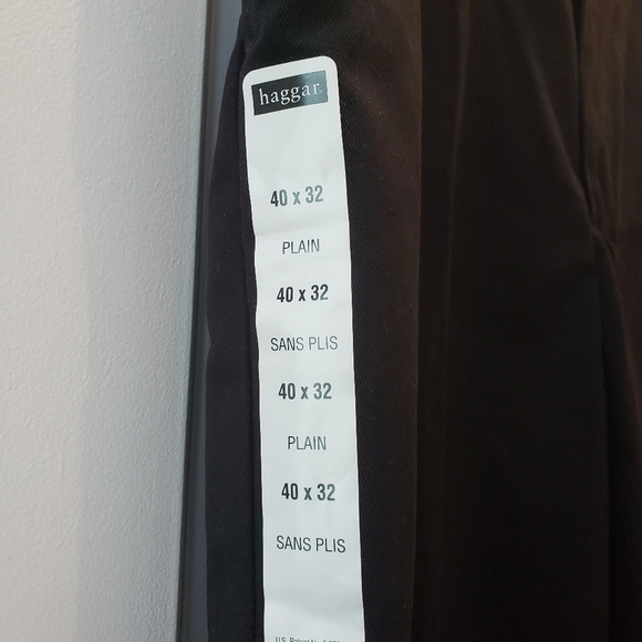 Brand new Haggar Men's No Iron Khaki Classic Fit, Expandable Waist - Picture 3 of 11